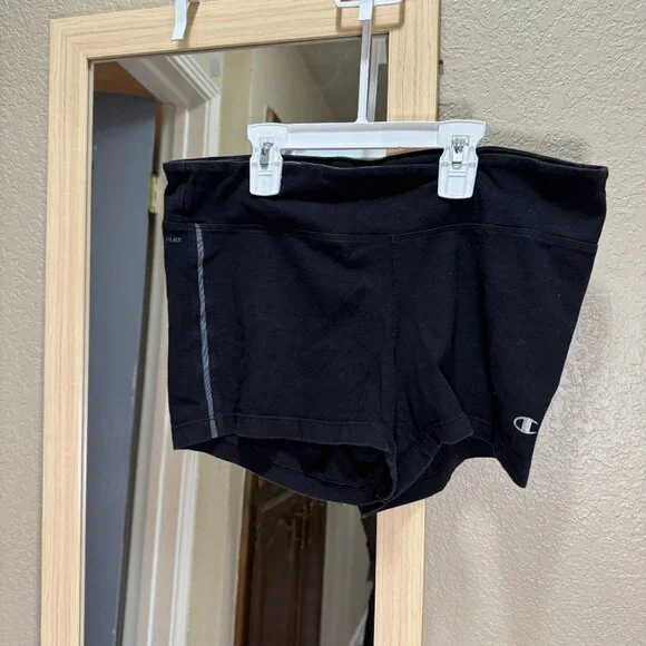 π5/$25πBlack Champion Shorts - Picture 2 of 4